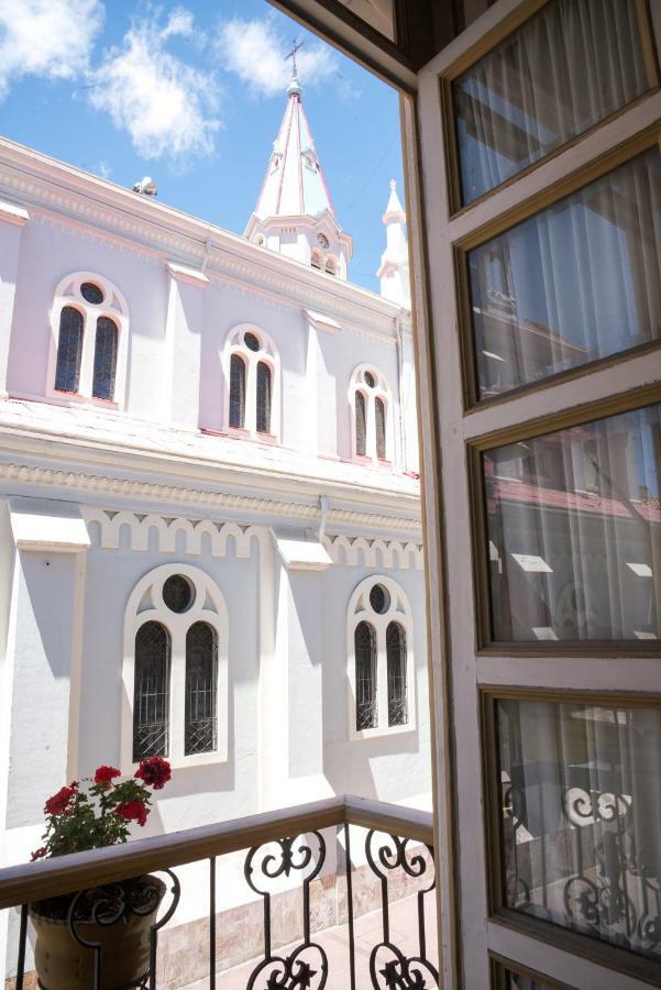 Hotel La Orquidea Куенка Екстер'єр фото
